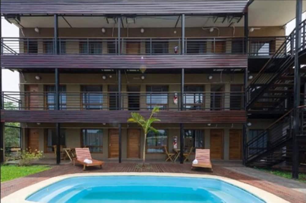 Iguazu Urban Hotel Express ปูแอร์โตอีกวาซู ภายนอก รูปภาพ