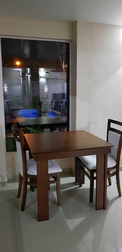 Iguazu Urban Hotel Express ปูแอร์โตอีกวาซู ภายนอก รูปภาพ